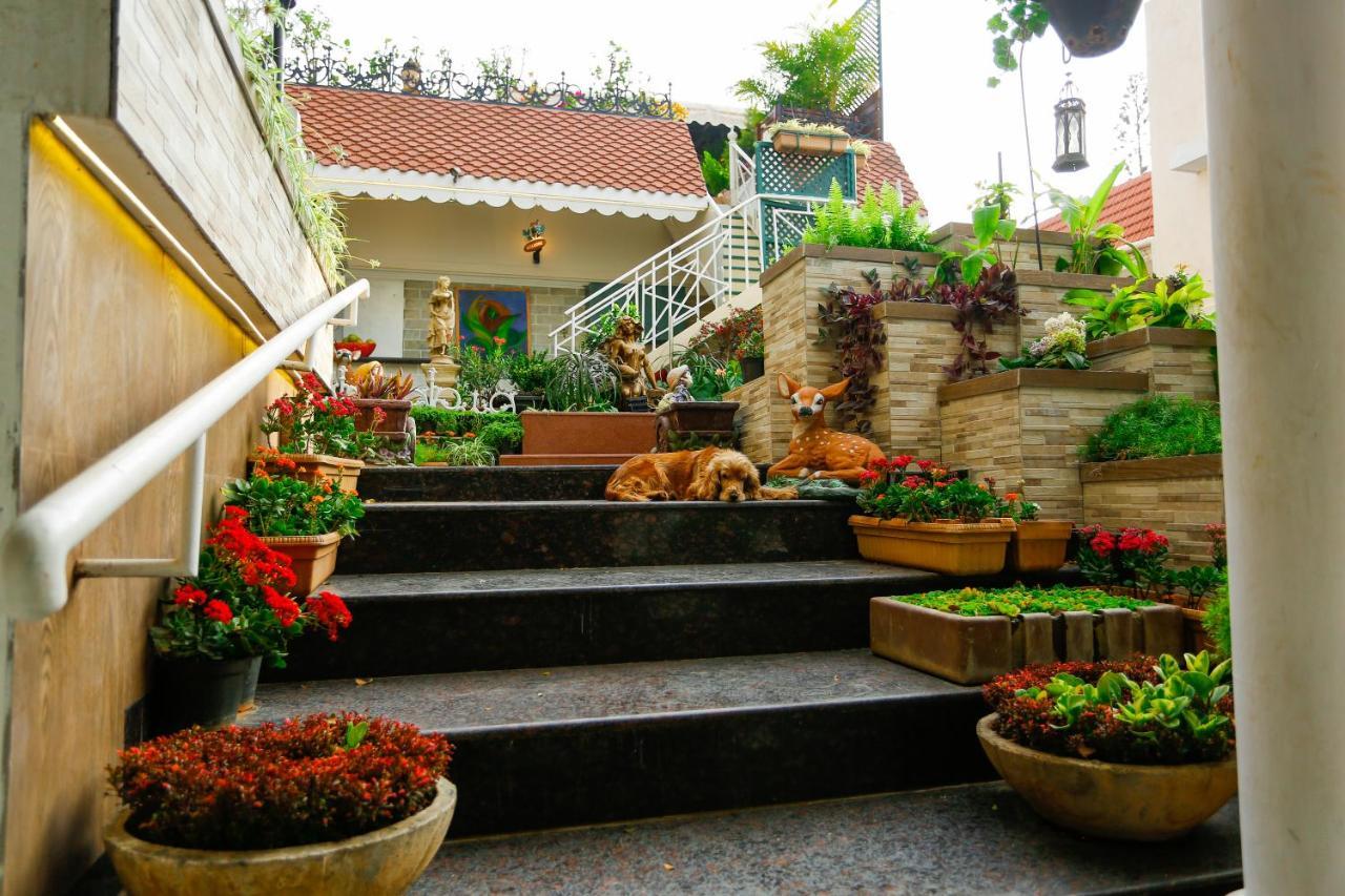 Terrace Gardens Bed & Breakfast Bangalore Exterior photo
