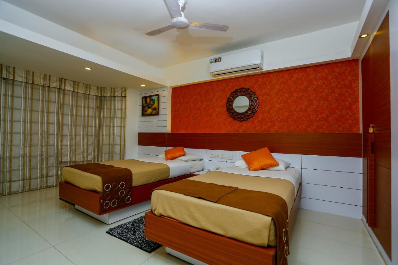 Terrace Gardens Bed & Breakfast Bangalore Exterior photo