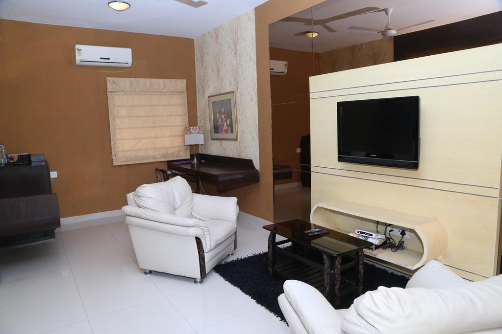 Terrace Gardens Bed & Breakfast Bangalore Exterior photo