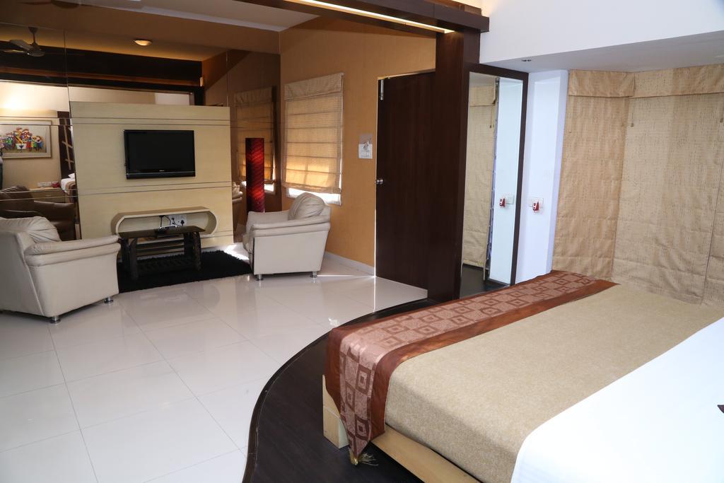 Terrace Gardens Bed & Breakfast Bangalore Exterior photo